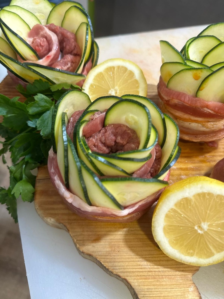 Tiras de Barriga Recheadas com Carne Picada e Courgette